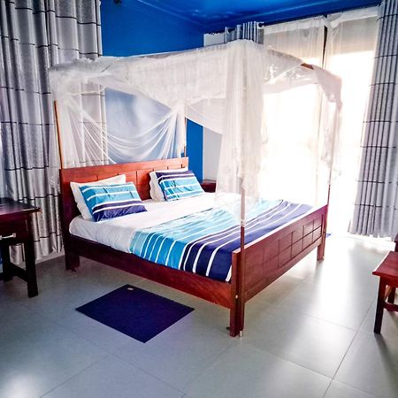Hendo Hotel عنتيبي المظهر الخارجي الصورة