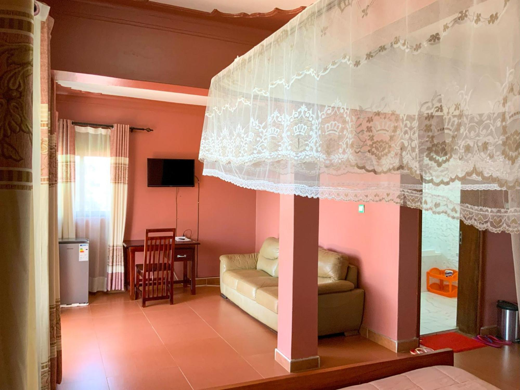 Hendo Hotel عنتيبي المظهر الخارجي الصورة