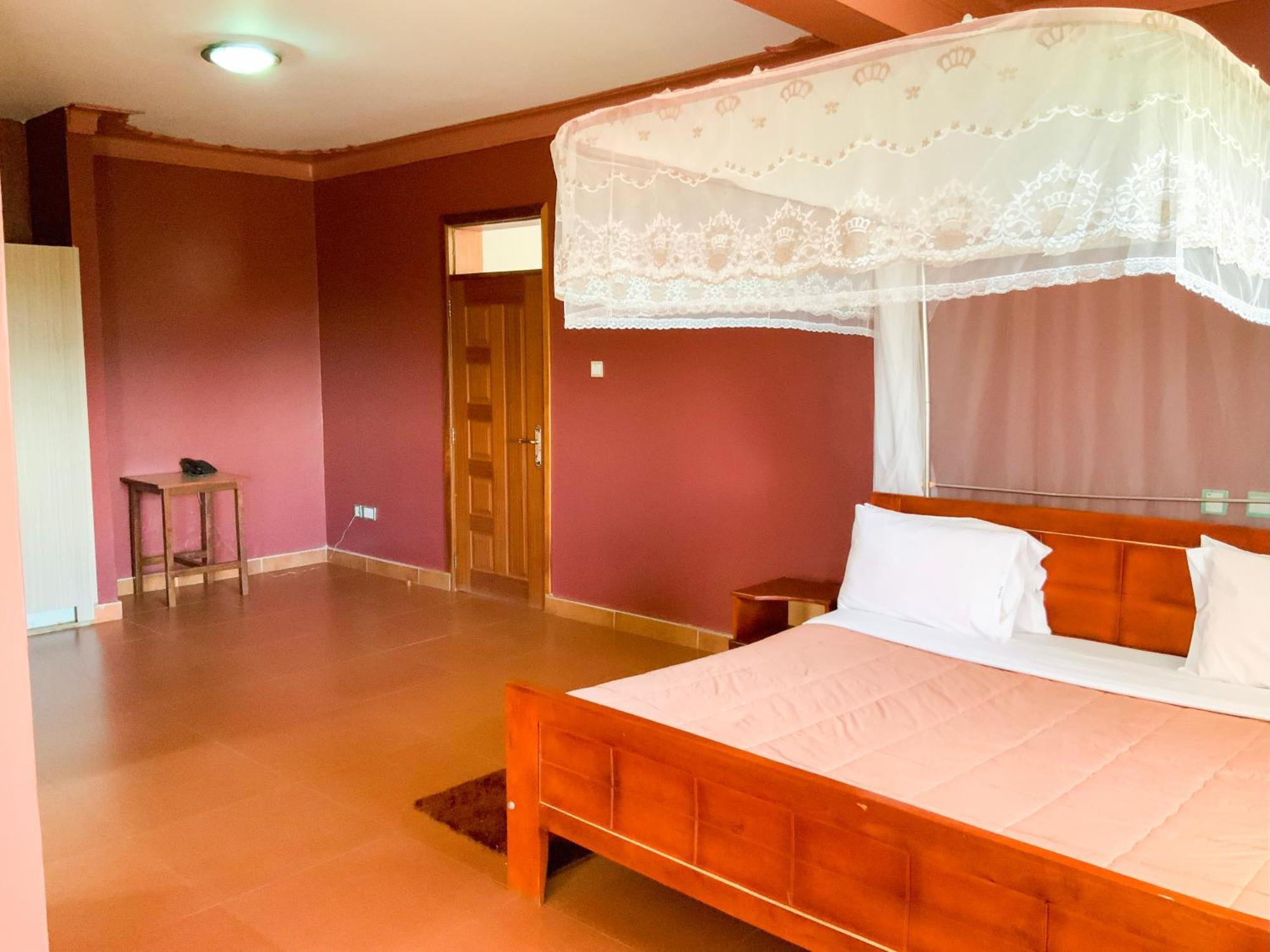 Hendo Hotel عنتيبي المظهر الخارجي الصورة