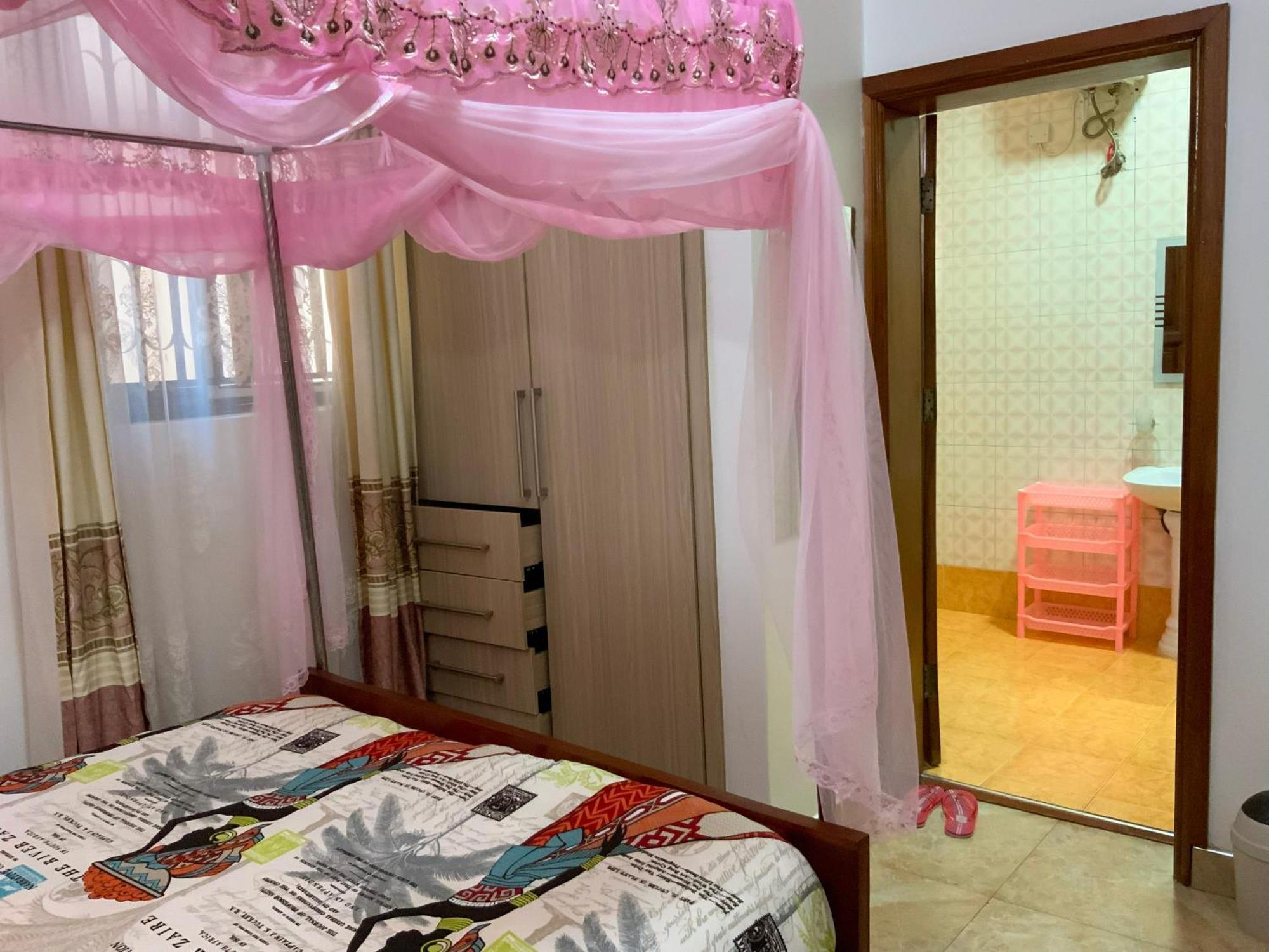 Hendo Hotel عنتيبي المظهر الخارجي الصورة