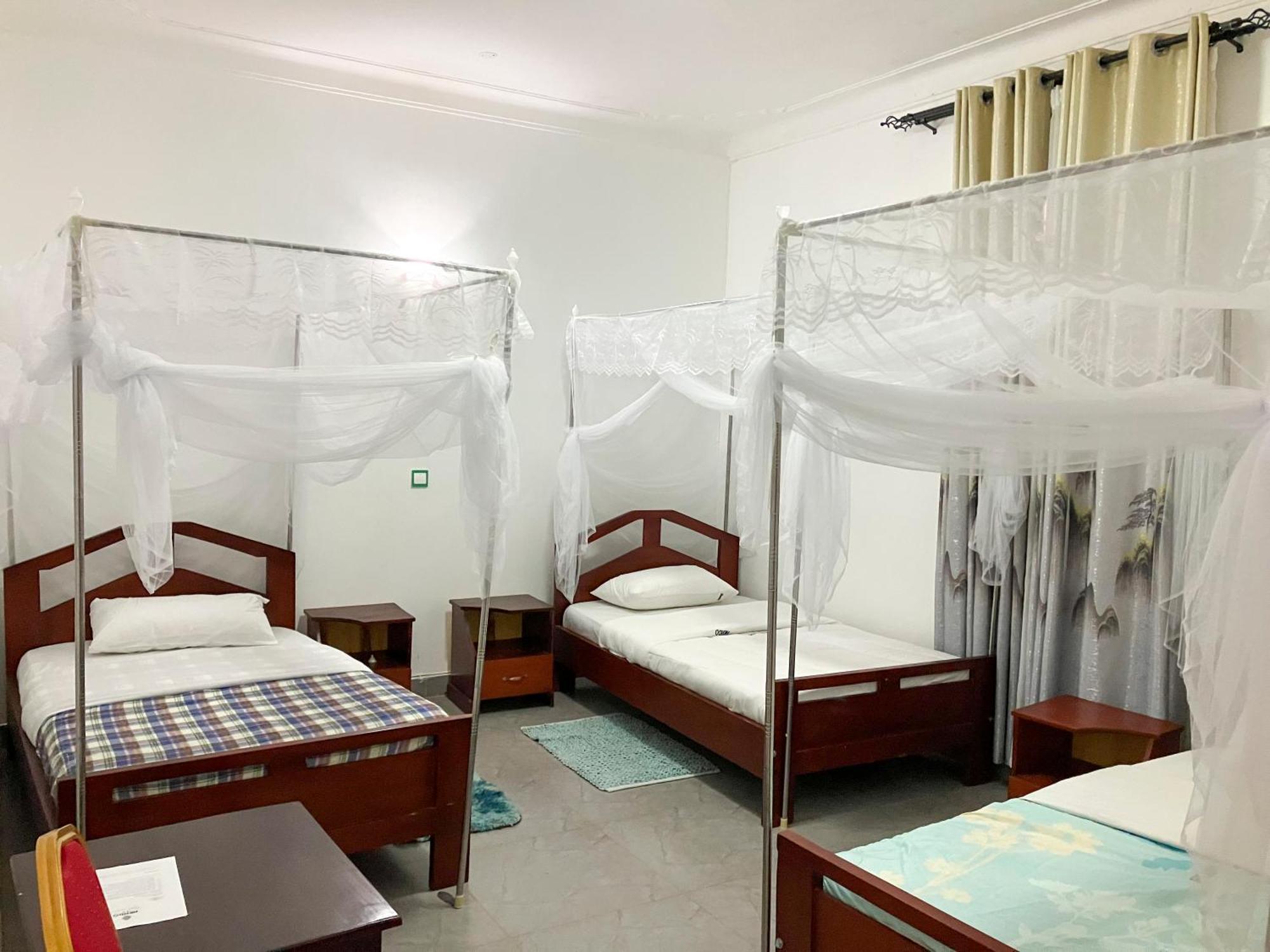 Hendo Hotel عنتيبي المظهر الخارجي الصورة