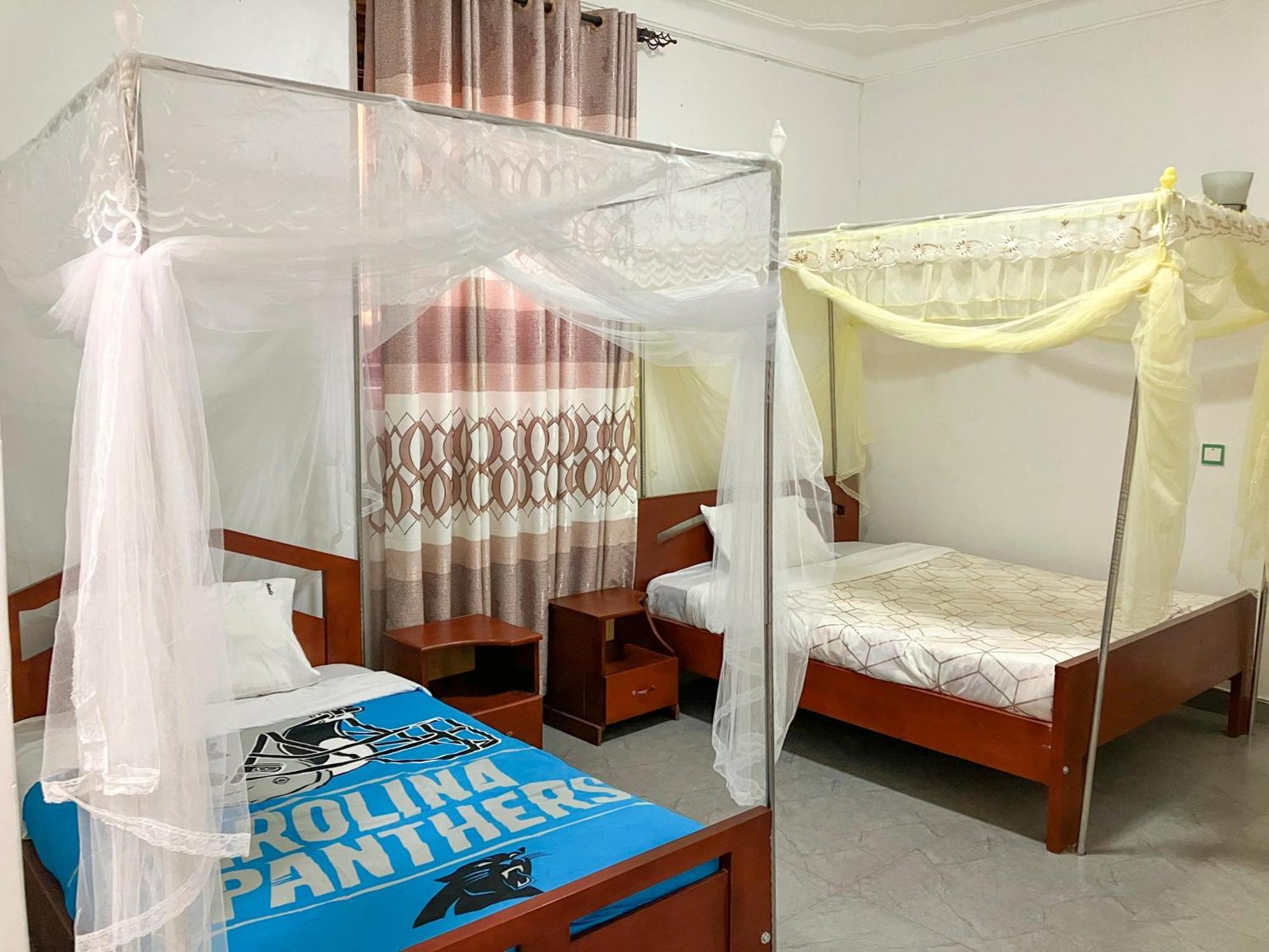 Hendo Hotel عنتيبي المظهر الخارجي الصورة