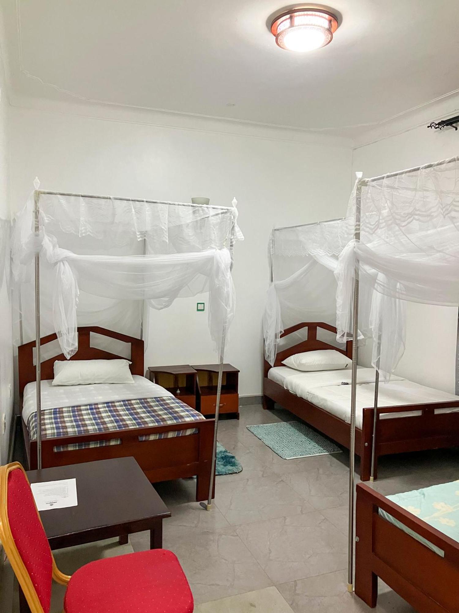 Hendo Hotel عنتيبي المظهر الخارجي الصورة