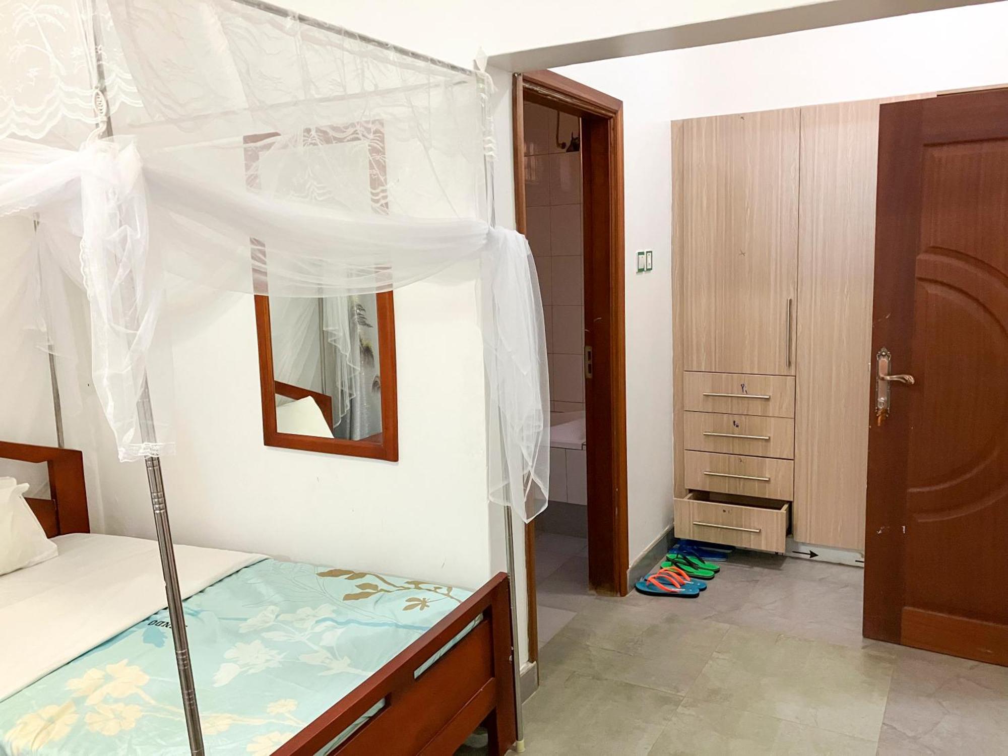 Hendo Hotel عنتيبي المظهر الخارجي الصورة