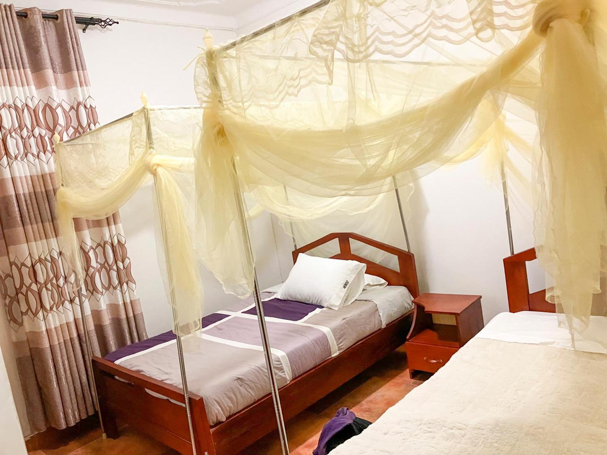 Hendo Hotel عنتيبي المظهر الخارجي الصورة